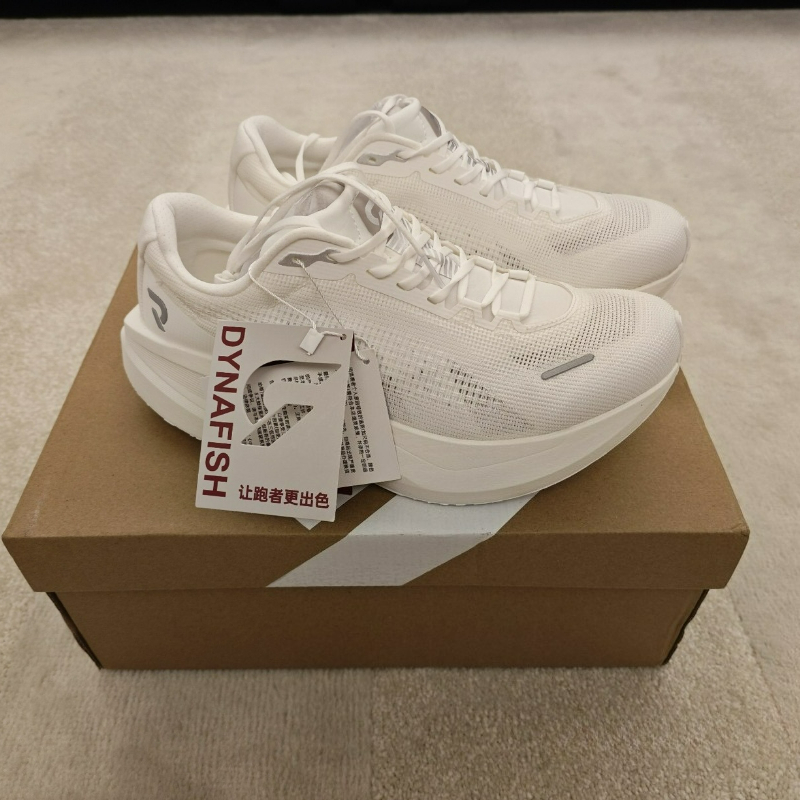 Men Shoes Vs Women - DYNAFISH ランニングシューズ メンズ レディース 高級ブランド トレーニングシューズ