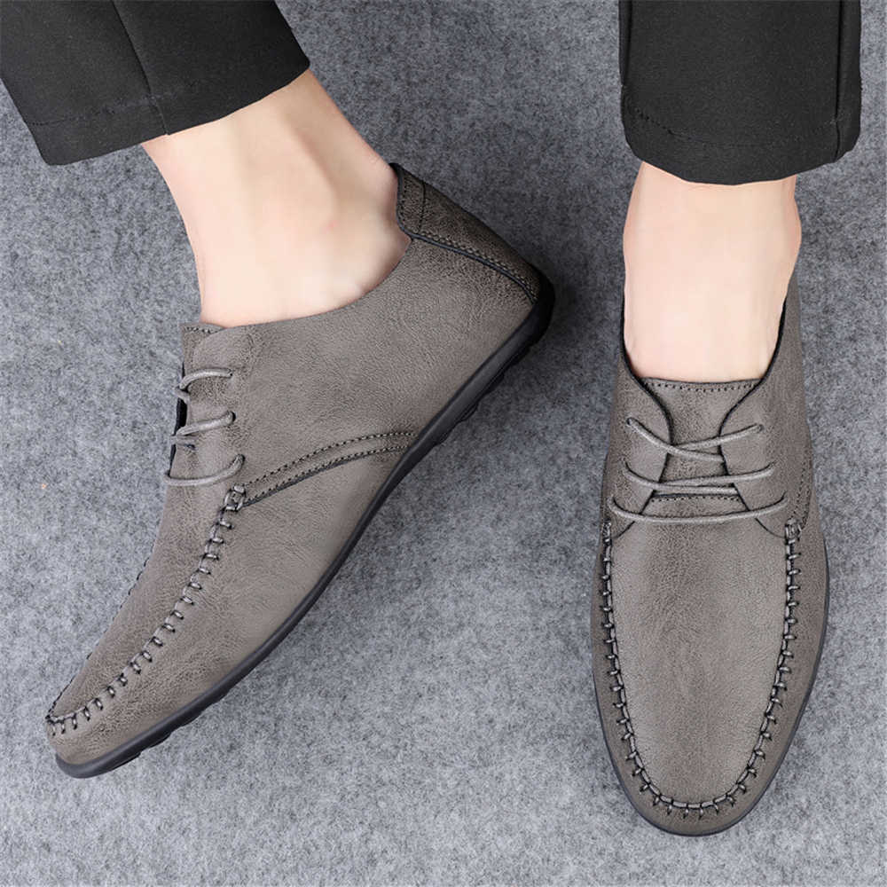 Men Shoes Clearance - 滑り止め付き サイズ 42 黒と白の靴 男性用 テニス