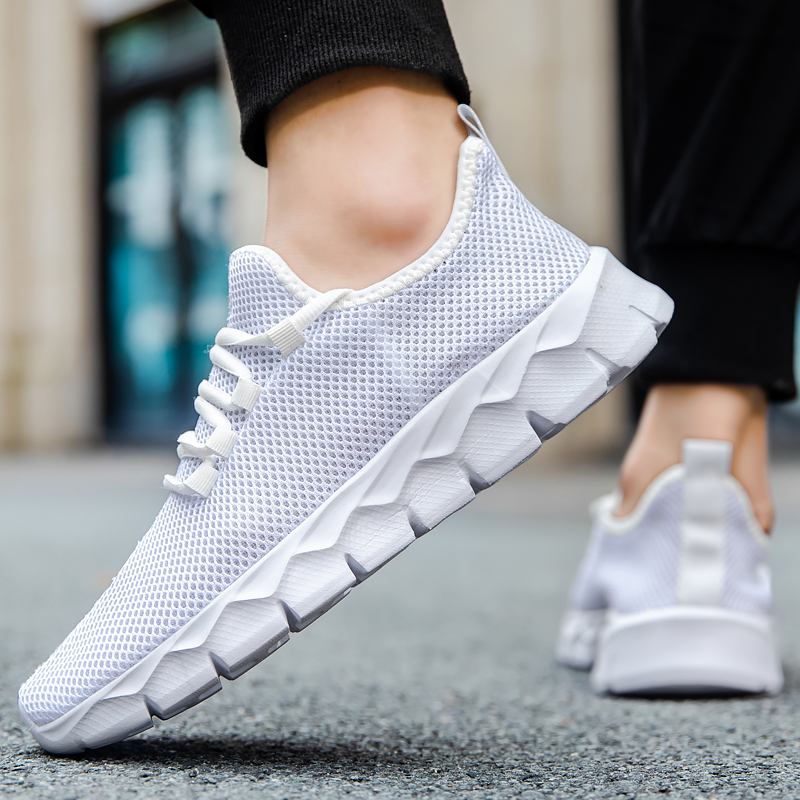 男性スポーツランニングブラックジョギングシューズカジュアルス - Men'S Shoes For Running のレビューと価格