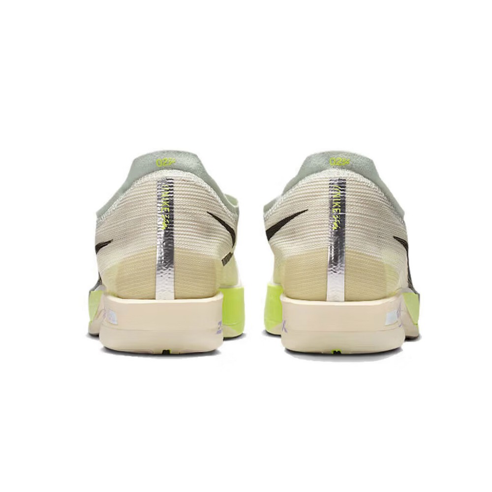 ナイキ ZOOMX ソフト カーボン プレート メンズ ロー - Men'S Shoes Zoomx のレビューと価格