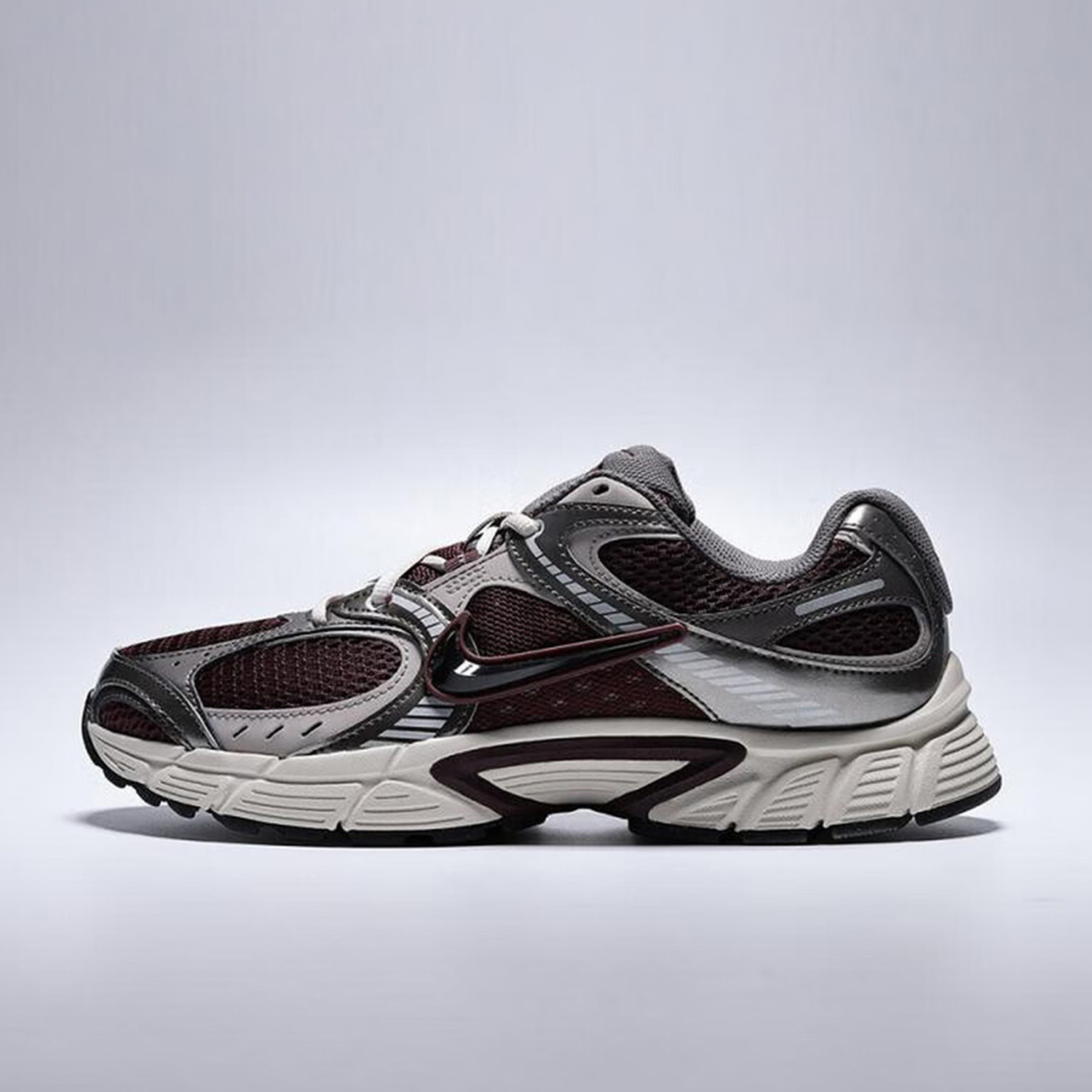 ナイキ 正規品 V5 RNR メンズ 軽量 通気性 トレーニ - Men'S Shoes V5 Rnr のレビューと価格