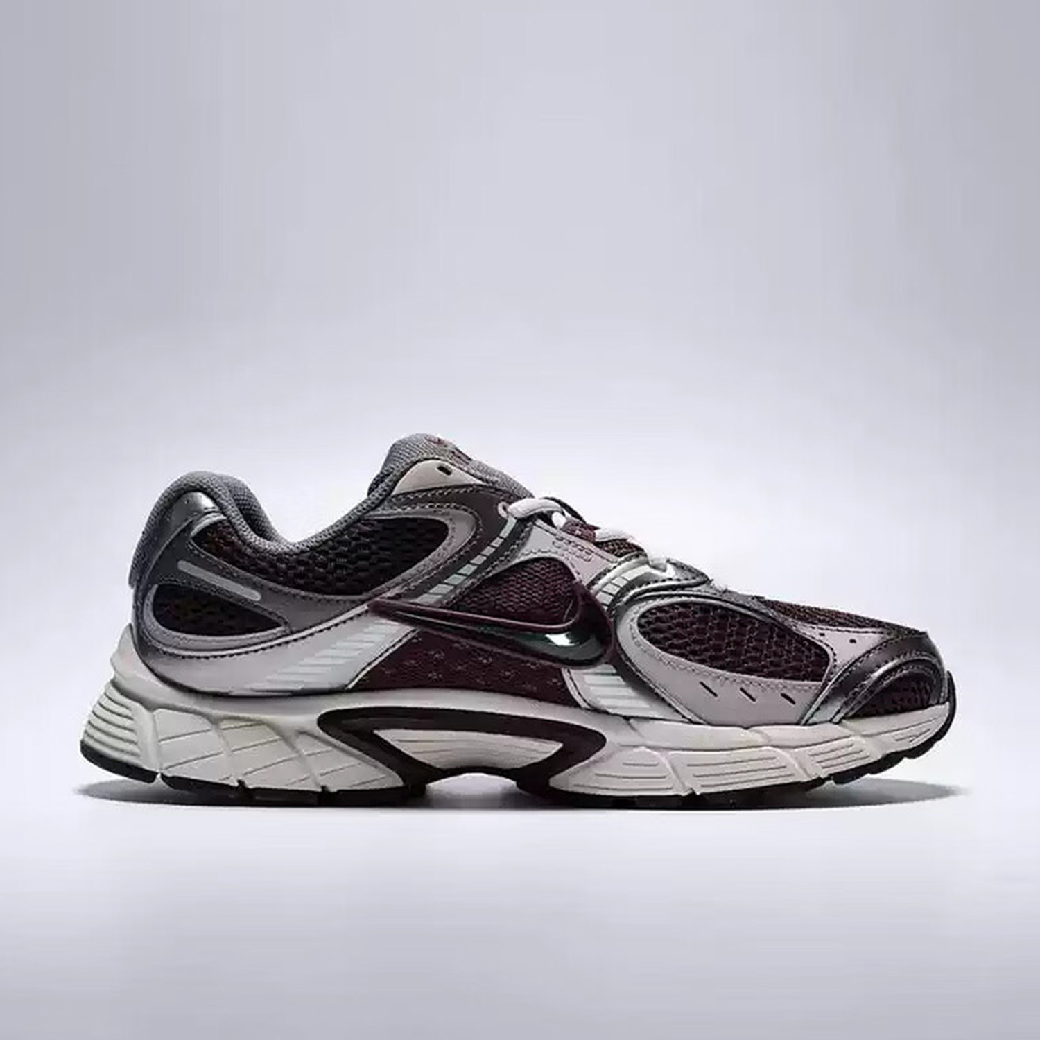 ナイキ 正規品 V5 RNR メンズ 軽量 通気性 トレーニ - Men'S Shoes V5 Rnr のレビューと価格