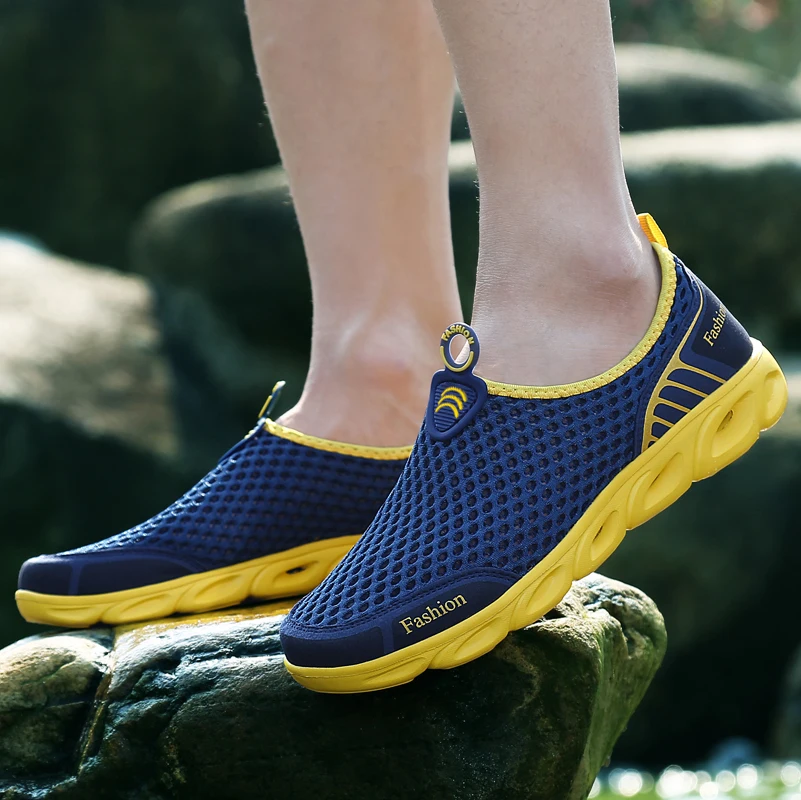 男性ジョギングシューズカジュアルスニーカー屋外通気性メッシュ - Men'S Shoes Yellow And Black のレビューと価格